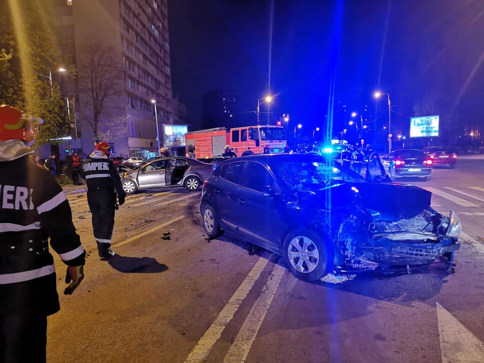 Video Accident rutier la intersecția b dul Ferdinand cu b dul 1