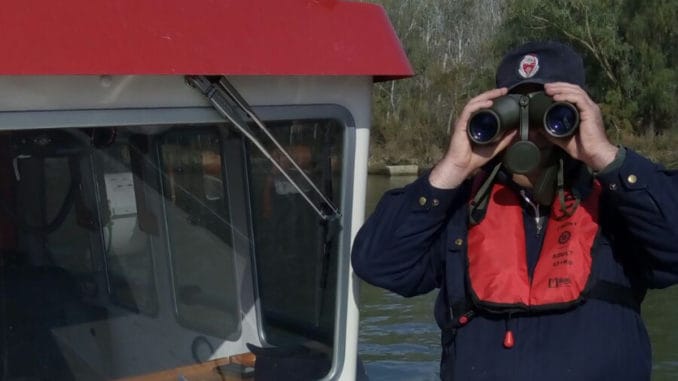 Doi turiști din județul Covasna s-au rătăcit în Delta Dunării. Au fost salvați de pompieri