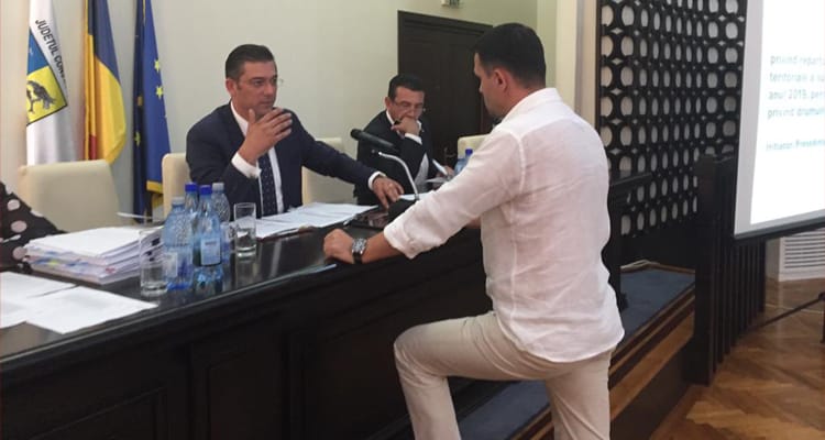 PNL Constanța îi cere lui Țuțuianu să convoace o ședință extraordinară pentru alocarea de bani către primării