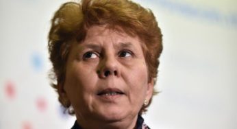 Medicul care l-a înlocuit pe profesorul Cercel în Comisia anti-COVID19: “Nici masca chirurgicală simplă nu are filtre deosebite”