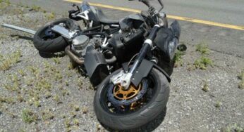 Accident rutier între localitățile Lumina și Ovidiu. Un motociclist a ajuns la spital