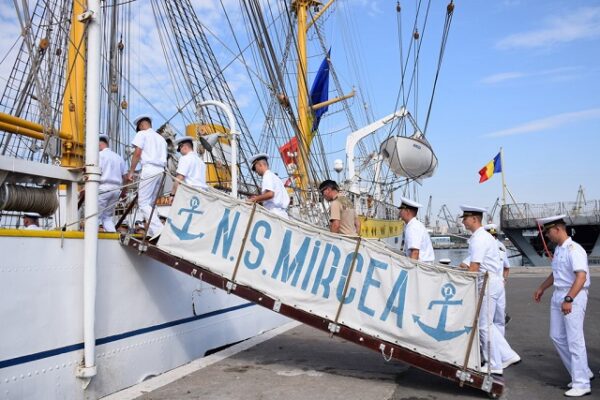 mircea practica marinareasca