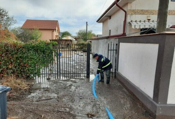 pompieri inundatii