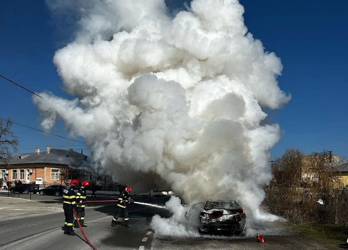 incendiu auto tulcea