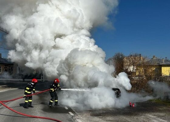 incendiu auto tulcea