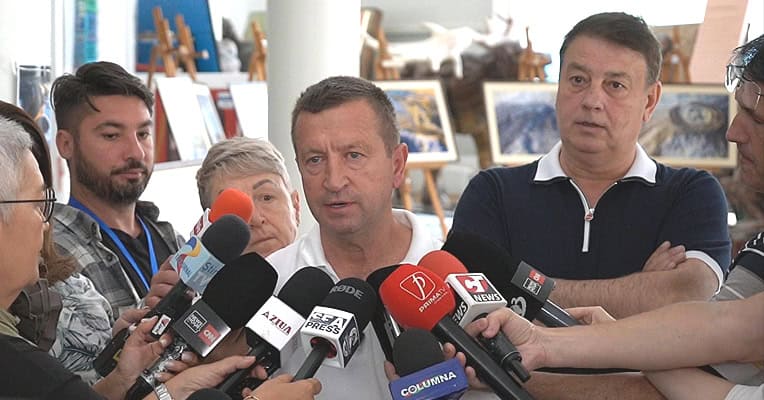 Conferinta Delfinariul Constanta iunie