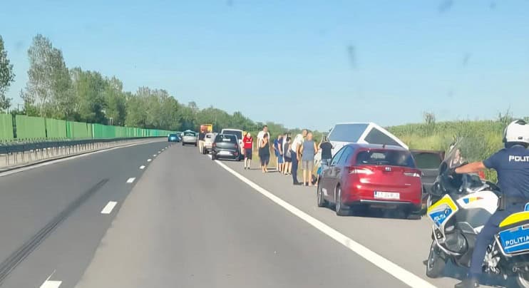 autocar rasturnat autostrada autocar rasturnat autostrada