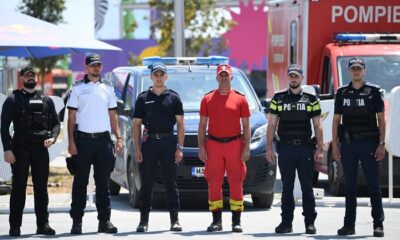jandarmi politisti beach please