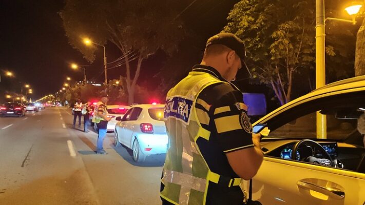politisti vara noaptea