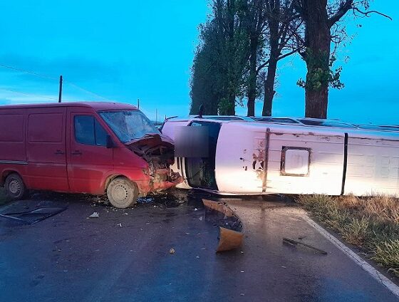 accident tulcea microbuz auto