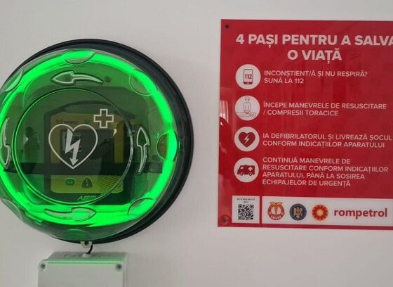 defibrilator semi automat