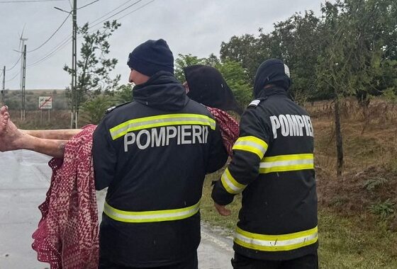 persoana salvata inundatii
