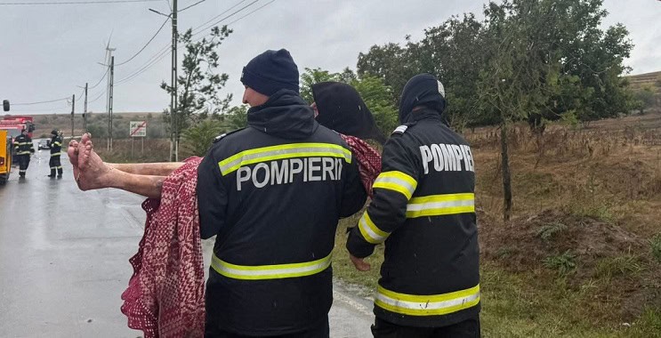 persoana salvata inundatii