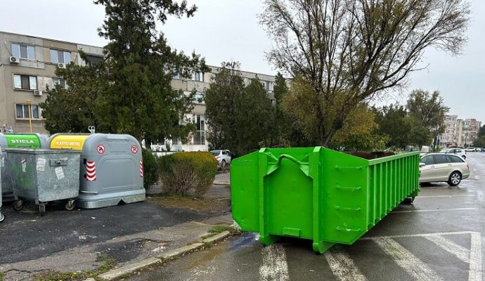polaris container