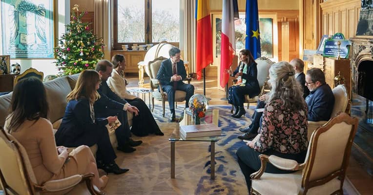 nicusor dan primar paris