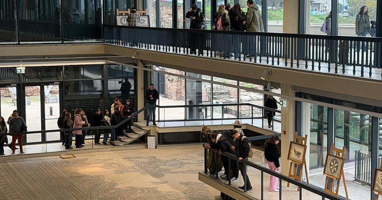 edificiul roman cu mozaic