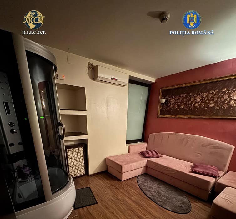 perchezitii club noapte