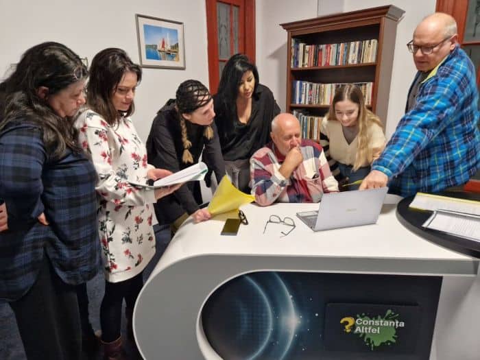 teatru patrunjei teatru patrunjei