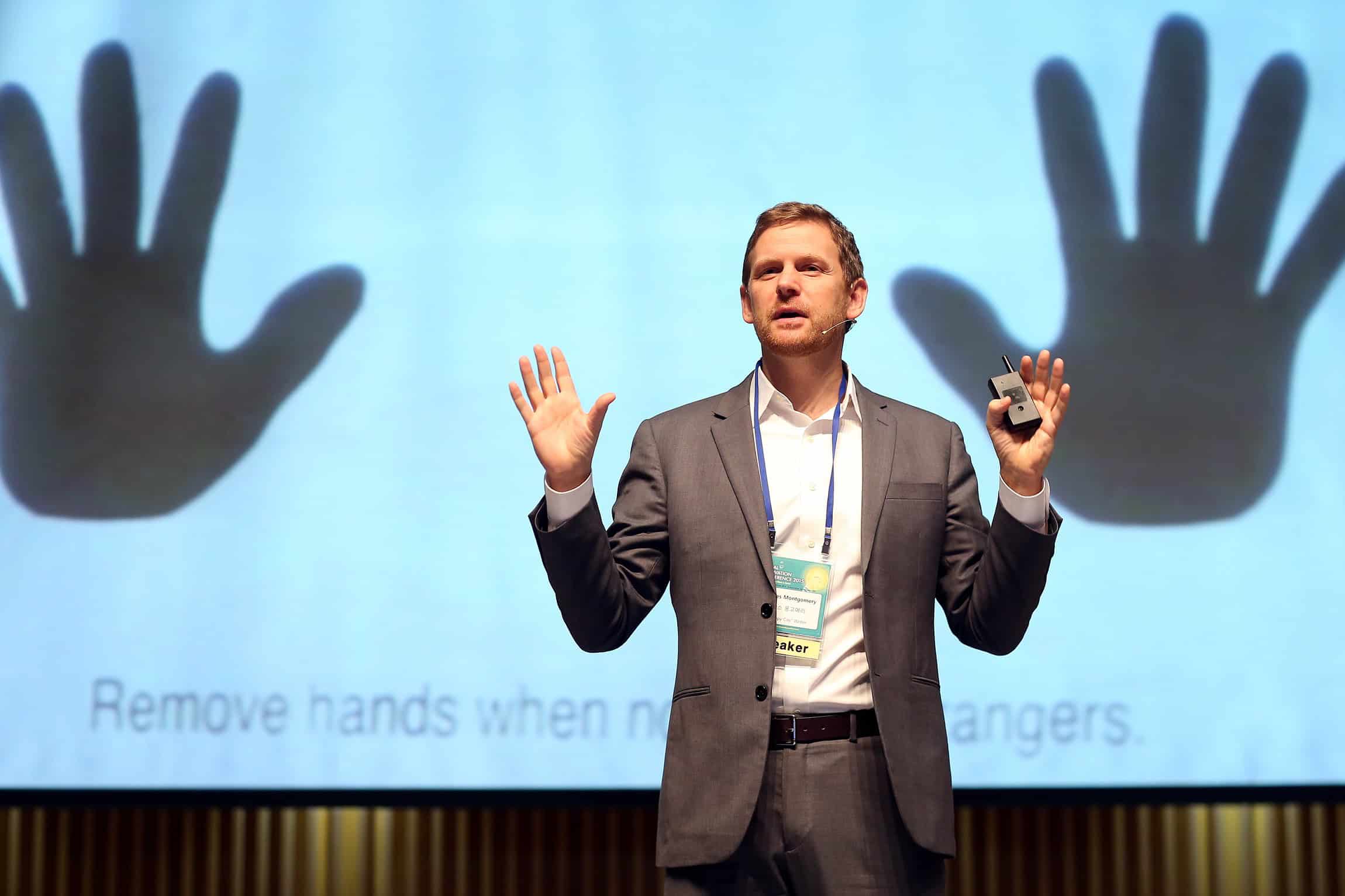 Charles Montgomery Horizonal