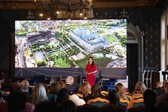 Raluca Munteanu Director de Dezvoltare IULIUS