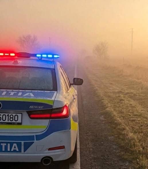masina politiei dimineata
