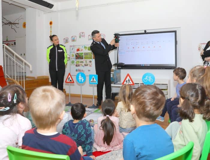 politia locala elevi