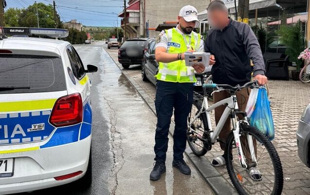 biciclist politist