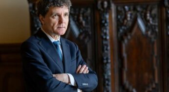 Nicuşor Dan anunţă că, în ciuda negocierilor intense, PSD, PNL, USR şi UDMR nu au ajuns la un consens pe legea salarizării: “Şi-au asumat împreună pierderea celor 770 de milioane de euro din PNRR”