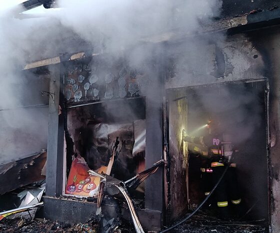 incendiu magazin