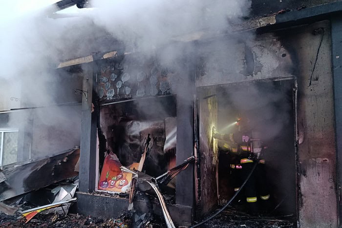 incendiu magazin