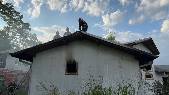 incendiu tulcea casa dezafectata