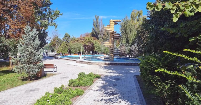 Parcul Tomis II Constanta.jpg