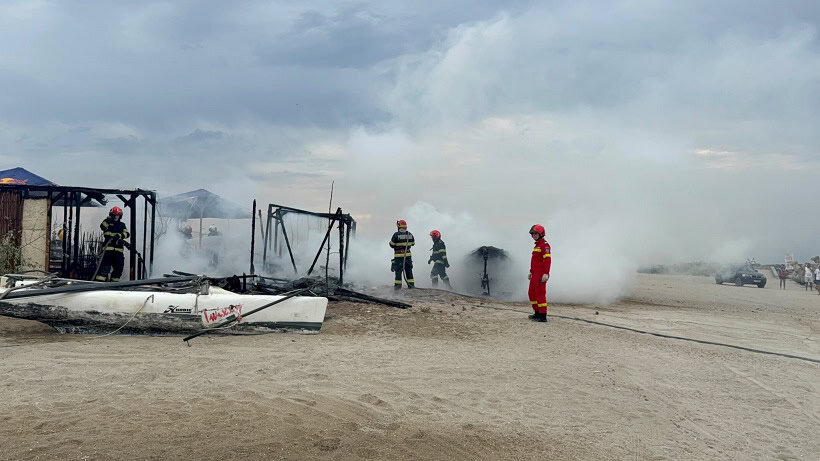 incendiu plaja incendiu plaja