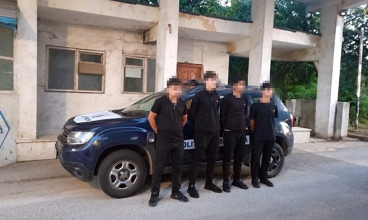 cetateni straini