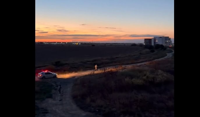 urmarit de politie
