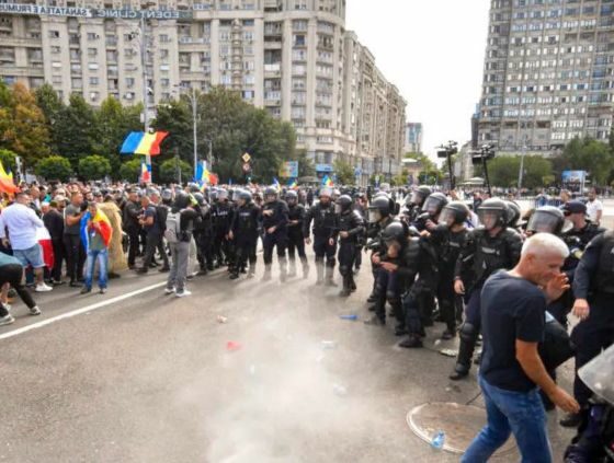 violente piata victoriei