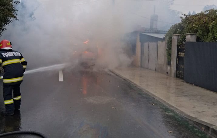 incendiu masina inghetata Harsova