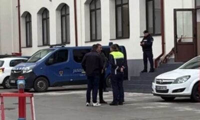 scandal liceu pitesti