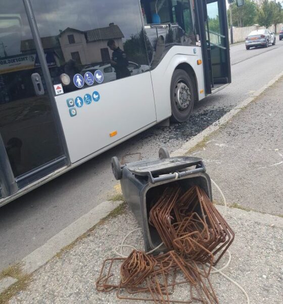tomberon ct bus