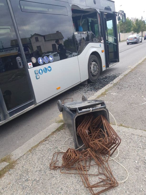tomberon ct bus